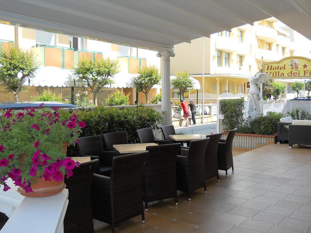 Hotel Villa Dei Fiori - Sul Mare Con Piscina Viserbella di Rimini Eksteriør billede
