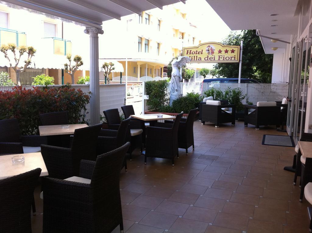 Hotel Villa Dei Fiori - Sul Mare Con Piscina Viserbella di Rimini Eksteriør billede